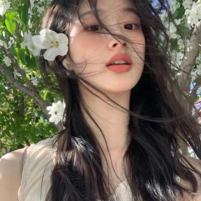 白莲花度假村第一季